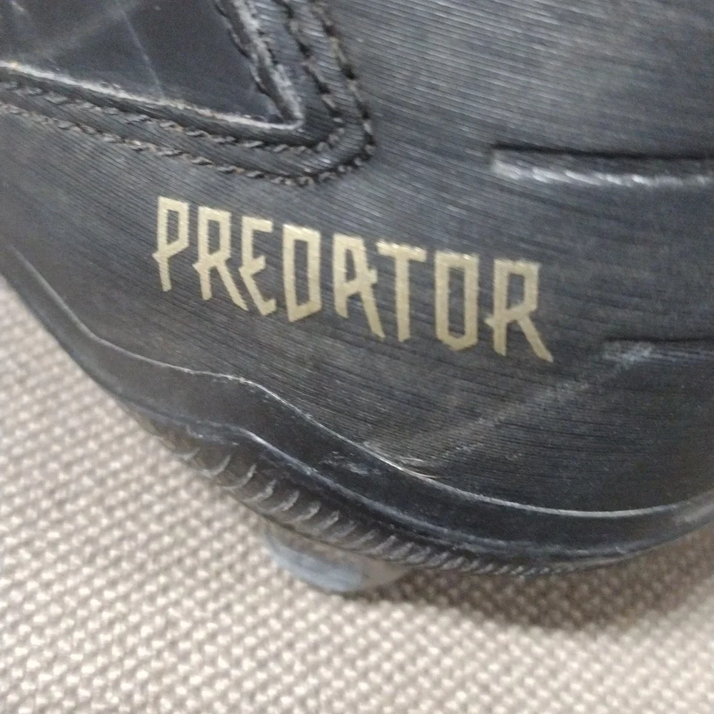 Adidas Predator Soccer Cleats 4.5
